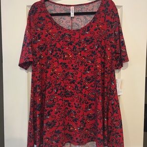 BNWT PERFECT TEE L LULAROE